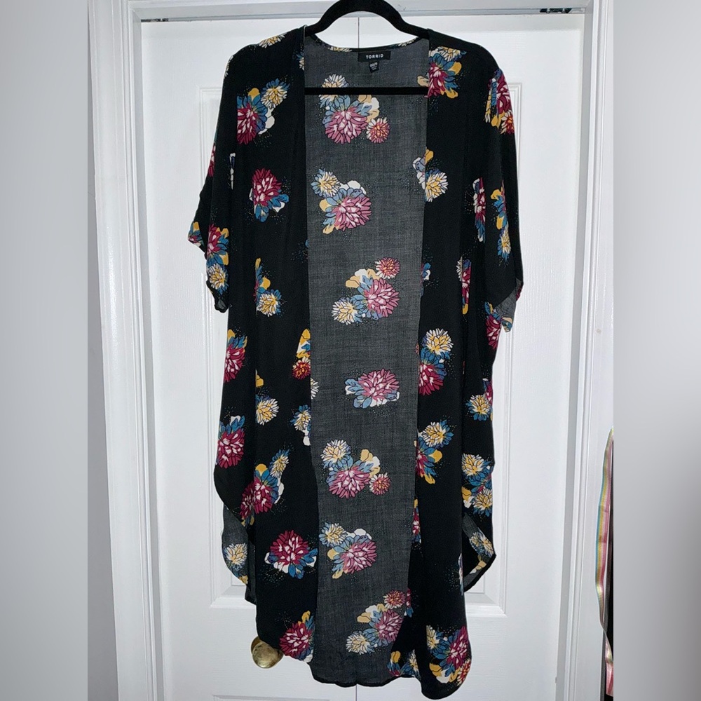 Torrid Black Floral Duster